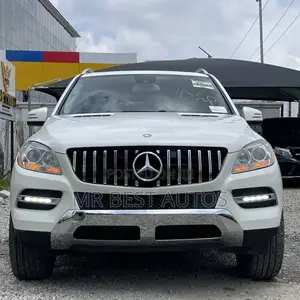 Mercedes-Benz M Class ML350 4dr SUV (3.5L 6cyl 7A) 2015 White