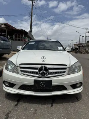 Mercedes-Benz C300 Sport Sedan AWD (3.0L 6cyl 7A) 2009 White