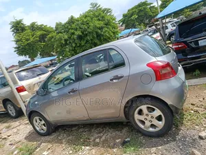 Toyota Yaris Base Hatchback 3dr 2010 Gray