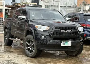 Toyota Tacoma 4dr Double Cab 2016 Black