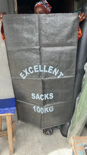 Quality 12pcs Sacks Bags (100kg)