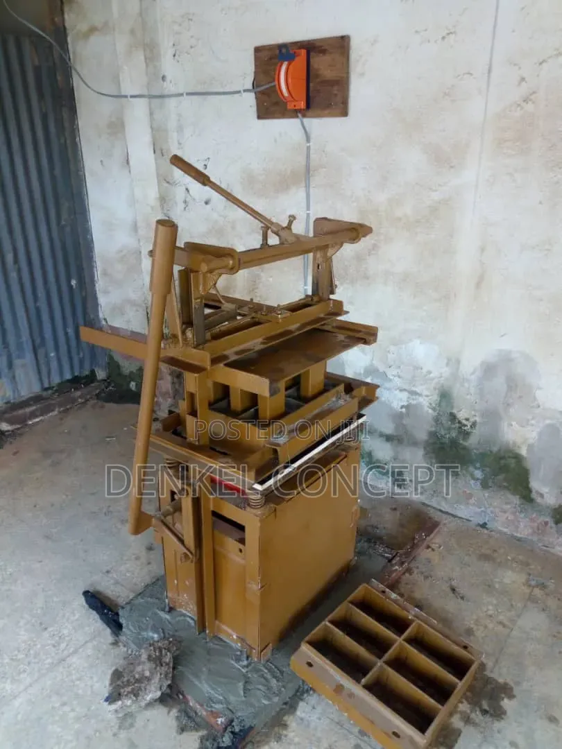 For Sale - Machine, Pallets, Generator, Bench Dumbbell