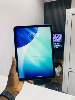 Apple iPad Air (2022) 64 GB Blue