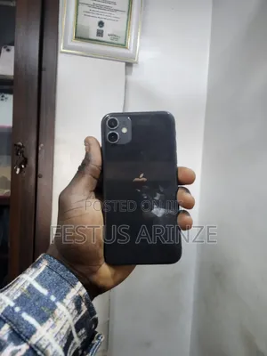 Apple iPhone 11 64 GB Black