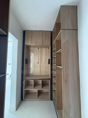 5bdrm Duplex in Harris Drive, Vgc for rent