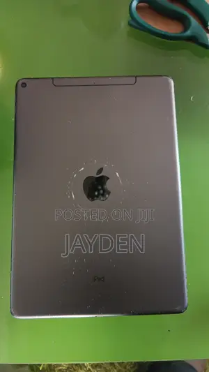 Apple iPad Air (2020) 64 GB