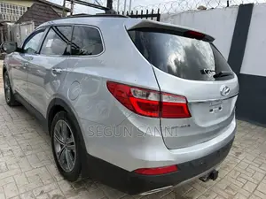 Hyundai Santa Fe Limited 4dr SUV AWD (3.3L 6cyl 6A) 2015 Silver