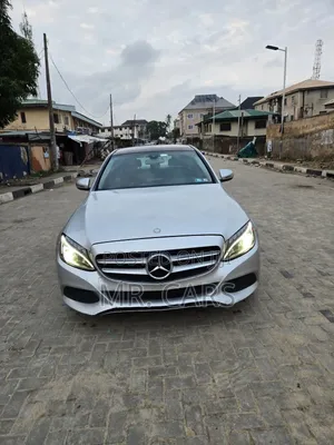 Mercedes-Benz C300 2016 Silver