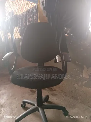 Barbing Chair