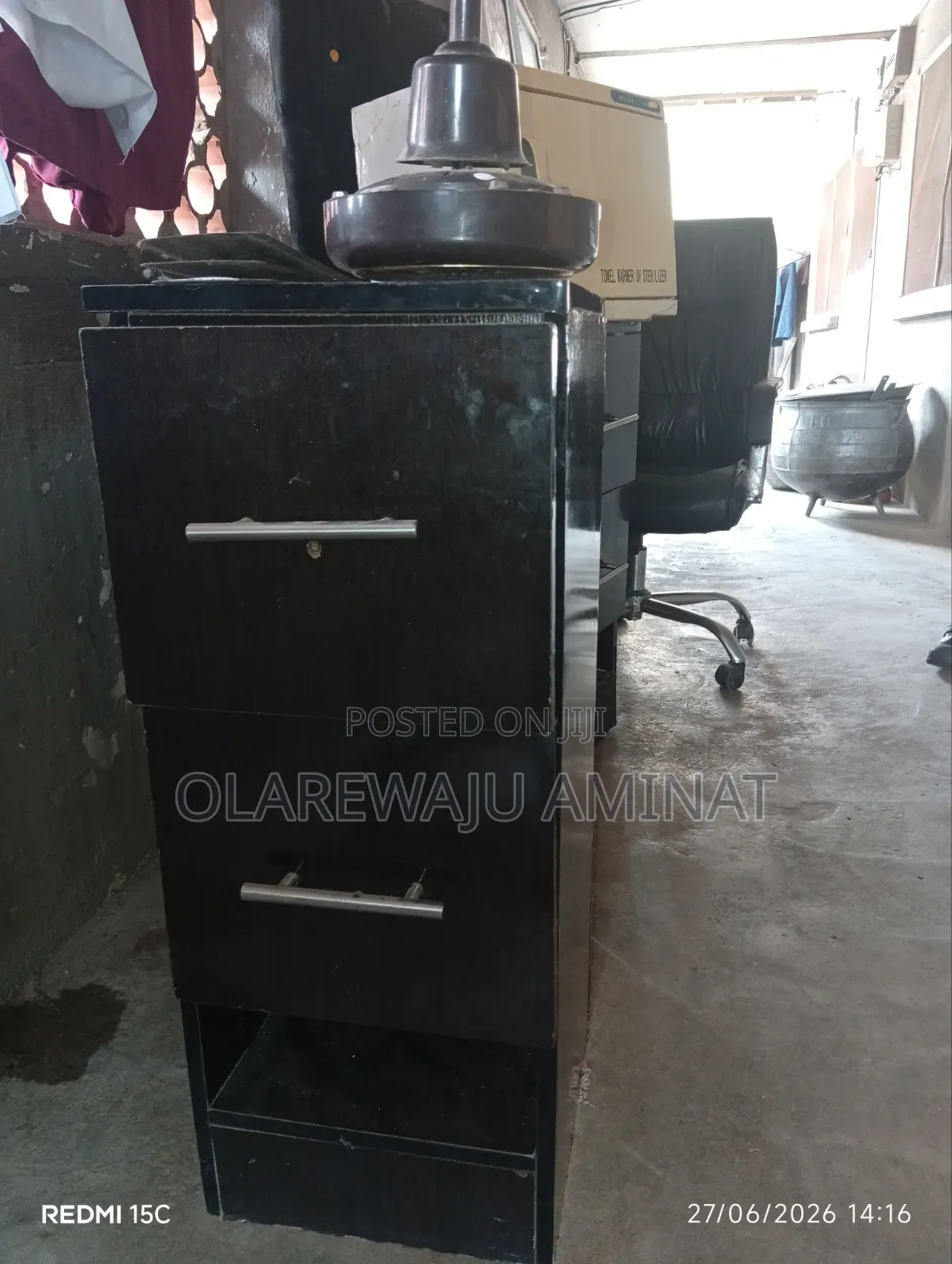 Barbing Chair