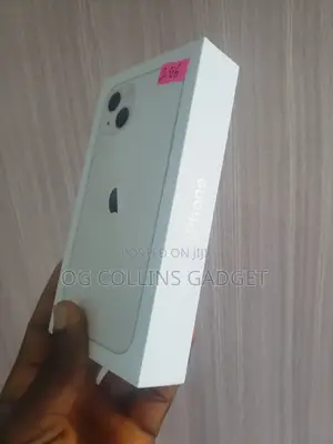 New Apple iPhone 13 256 GB White