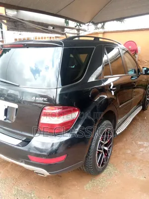 Mercedes-Benz M Class 2010 Black