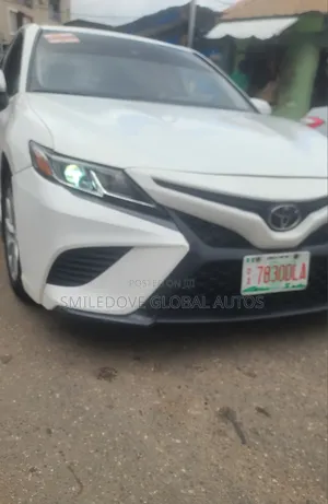 Toyota Camry 2019 White