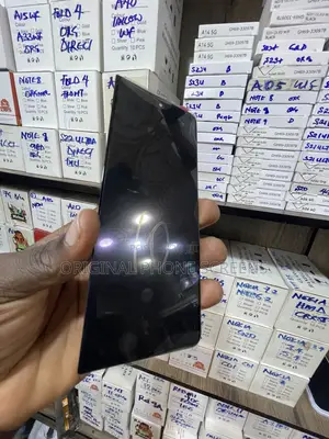 Samsung Galaxy Z Fold 3 Outer Screen