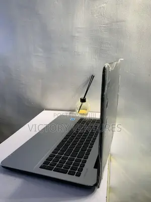 Laptop Asus X555LA 4GB Intel Core i3 HDD 500GB