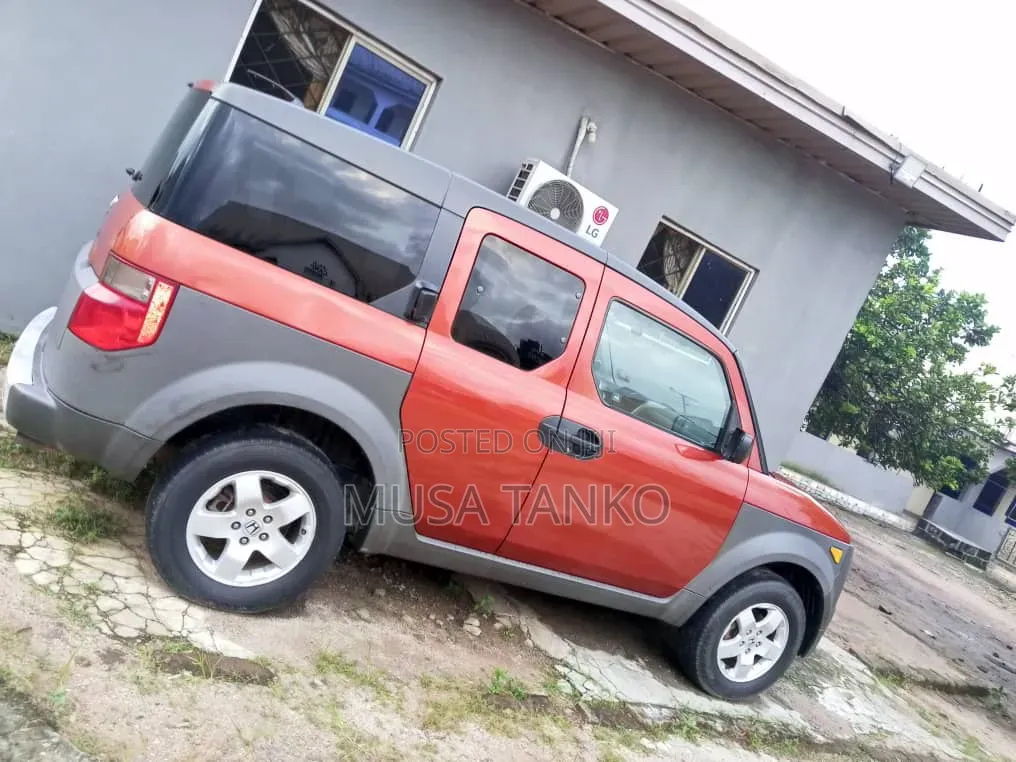 Honda Element DX Automatic 2004 Orange