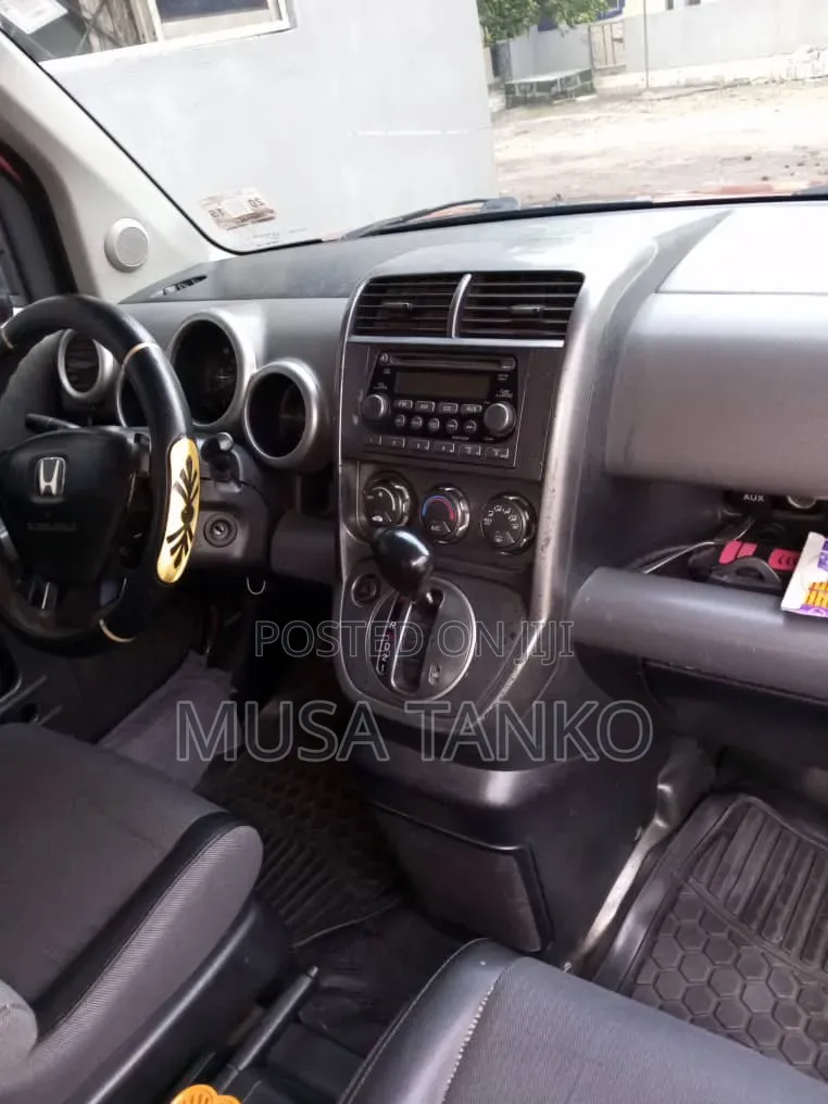 Honda Element DX Automatic 2004 Orange