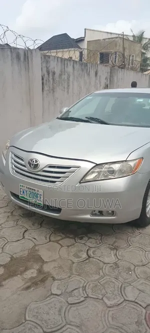 Toyota Camry LE 4dr Sedan (2.4L 4cyl 5A) 2007 Silver
