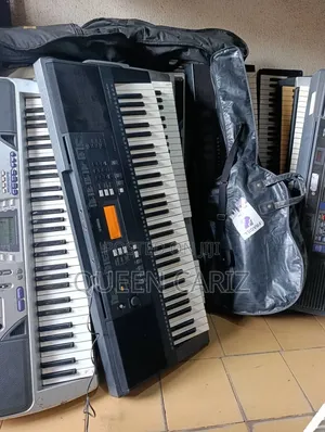 Yamaha PSR E343 With Transpose Split Dual Usb for Church Used Register