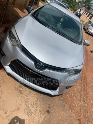 Toyota Corolla LE Eco 4dr Sedan (1.8L 4cyl CVT) 2014 Silver