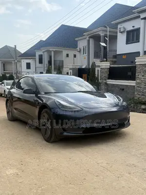 Tesla Model 3 2022 Gray