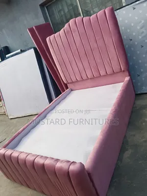Quality 4x6ft Padded Bedframe