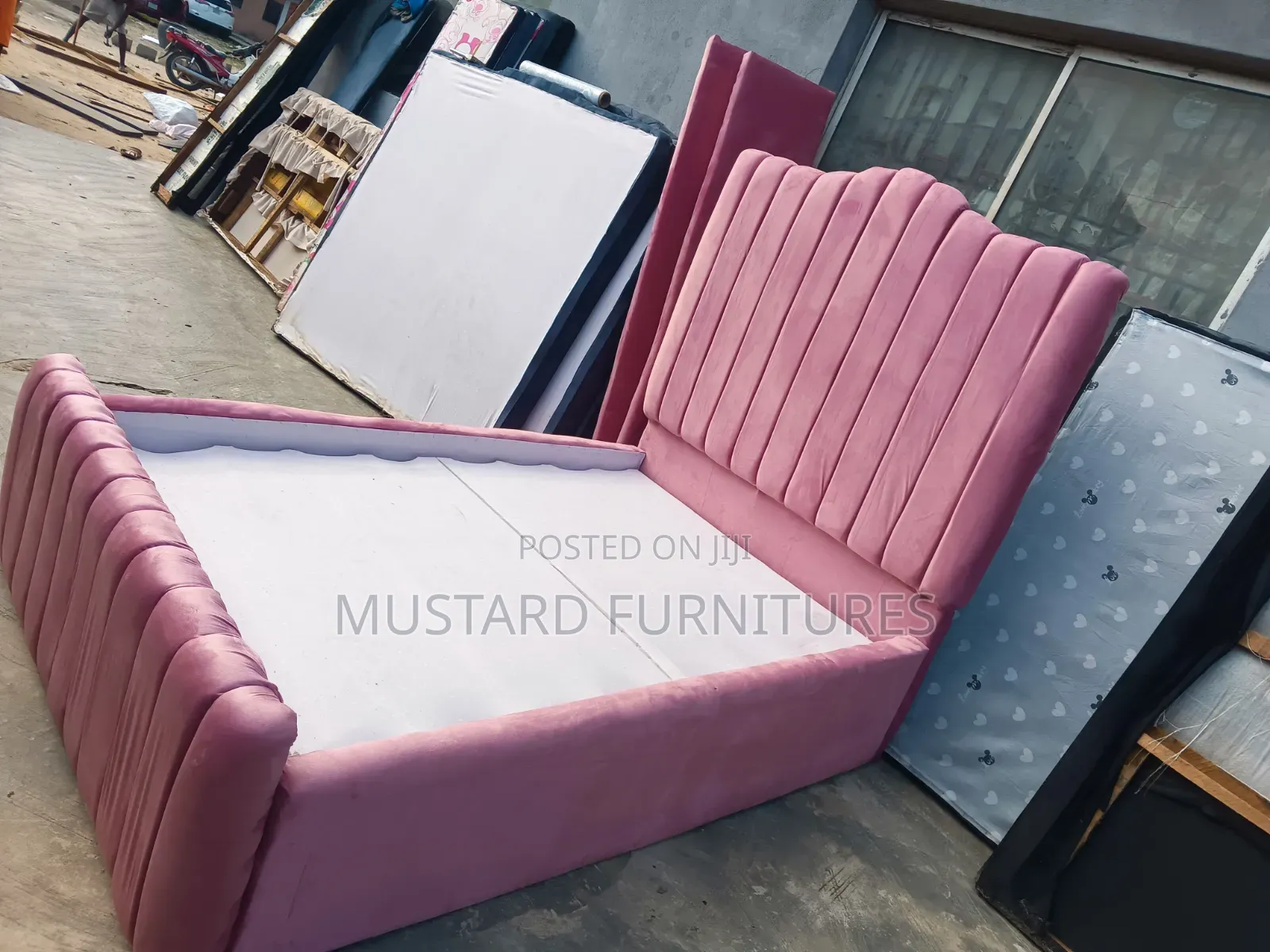 Quality 4x6ft Padded Bedframe