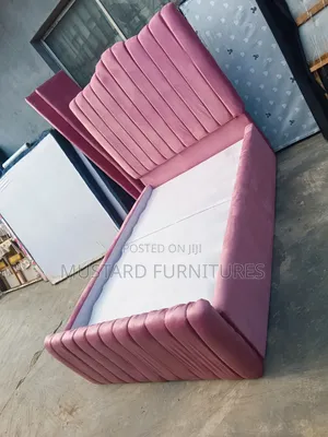 Quality 4x6ft Padded Bedframe
