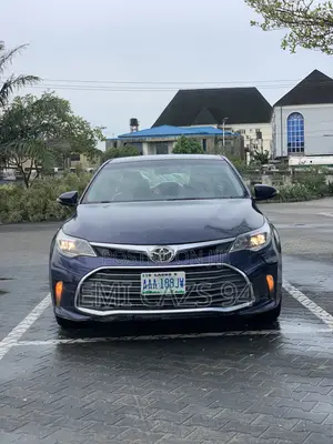 Toyota Avalon XLE 4dr Sedan (3.5L 6cyl 6A) 2015 Blue