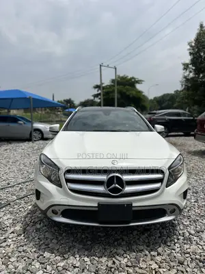 Mercedes-Benz GLA 250 2016 White