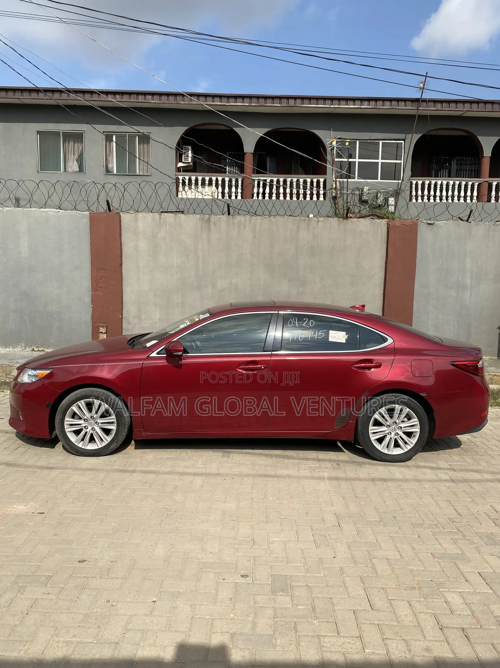 Lexus ES 2015 Red
