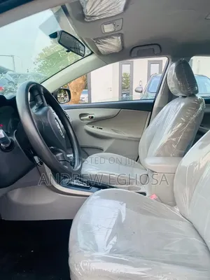 Toyota Corolla 2012 Gray