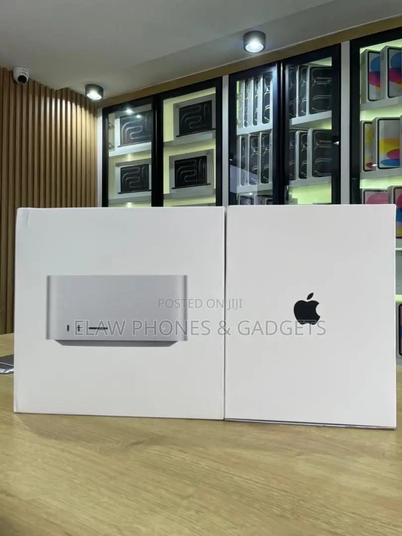 New Desktop Computer Apple Mac Studio 36GB Apple M4 Max SSD 512GB