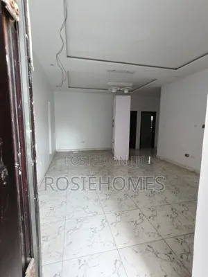 2bdrm Block of Flats in Llakuto Mobile Road, Ado / Ajah for rent