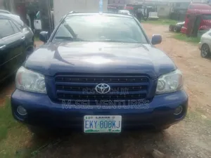 Toyota Highlander 2004 Blue