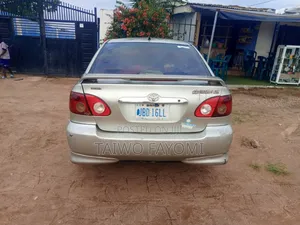 Toyota Corolla S 2004 Silver