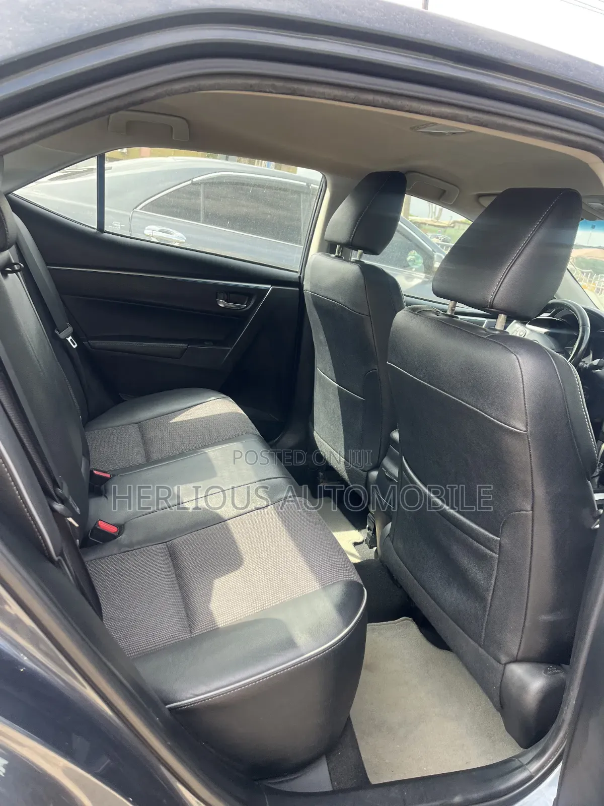 Toyota Corolla S 4dr Sedan (1.8L 4cyl CVT) 2015 Gray