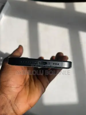 Apple iPhone 16 128 GB Black