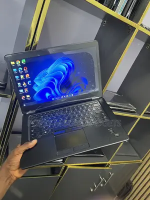 Laptop Dell Latitude 7450 8GB Intel Core i7 SSD 128GB