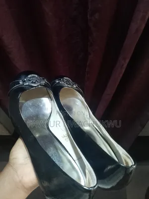 Co-Operate Heel Shoes