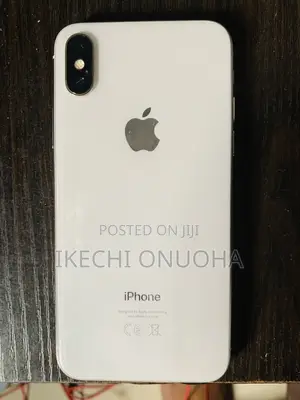 Apple iPhone X 64 GB White