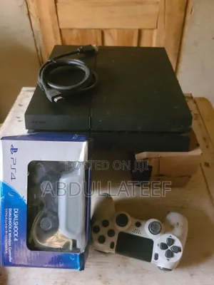 Ps4 Console Uk Used With 2pad