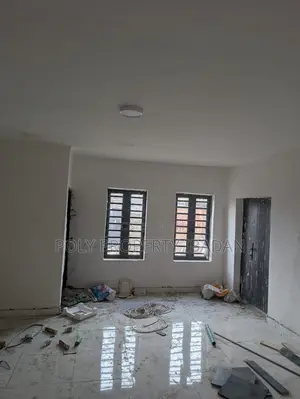 2bdrm Apartment in Omolayo Estate, Akobo for rent