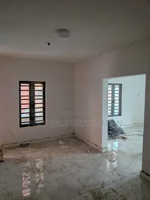 2bdrm Apartment in Omolayo Estate, Akobo for rent