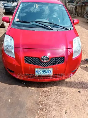 Toyota Yaris 2008 Red