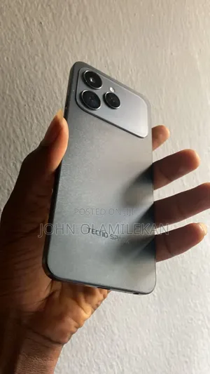 Tecno Spark 40 128 GB Black
