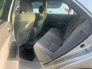 Toyota Camry 2005 Silver
