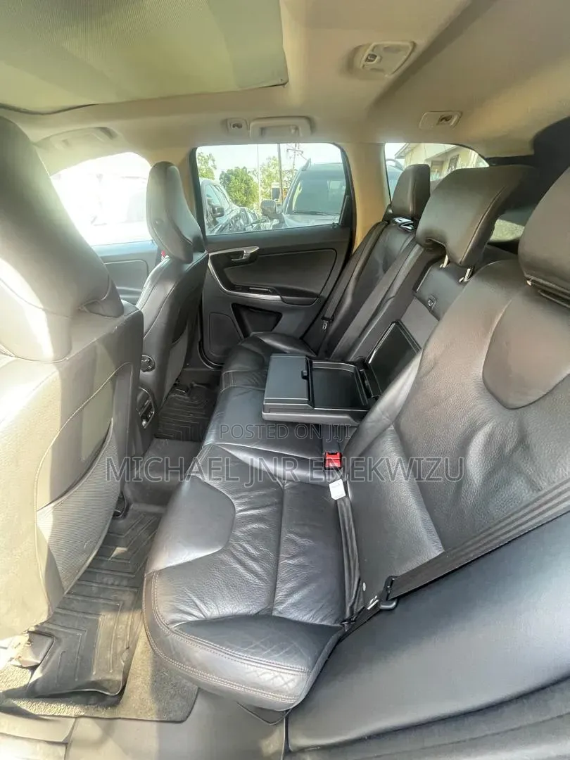 Volvo XC60 2012 Black
