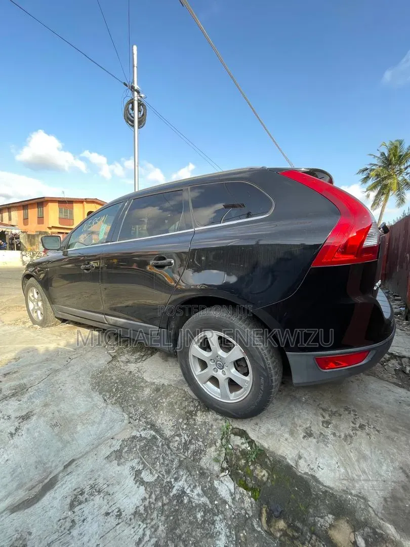 Volvo XC60 2012 Black