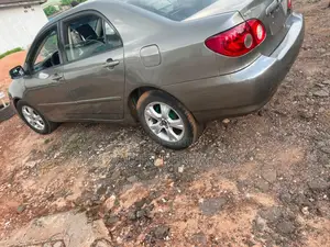 Toyota Corolla 2005 Gray